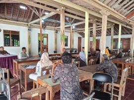 Rapat Koordinasi Pamong Kalurahan Ponjong Bahas Pelaksanaan Kegiatan Gotong Royong